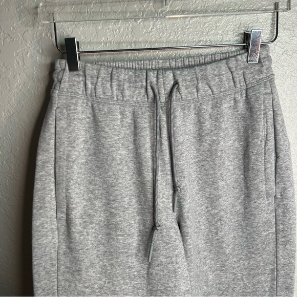 Adidas Men’s Gray Jogger Sweatpants - Picture 6 of 7